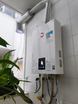 Aquecedor Rheem 15 litros digital instalado pela Configás